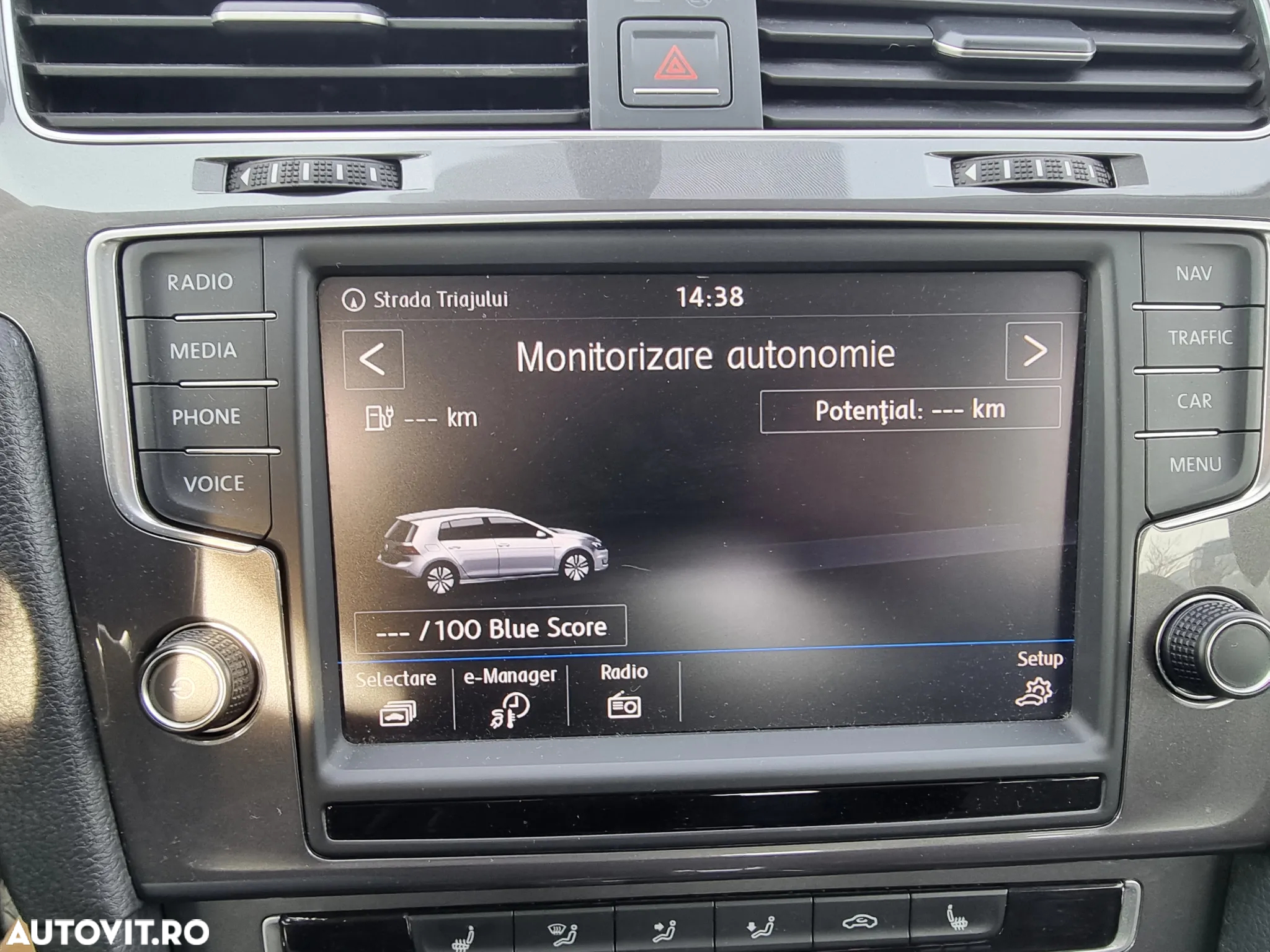 Volkswagen Golf e-Golf - 10