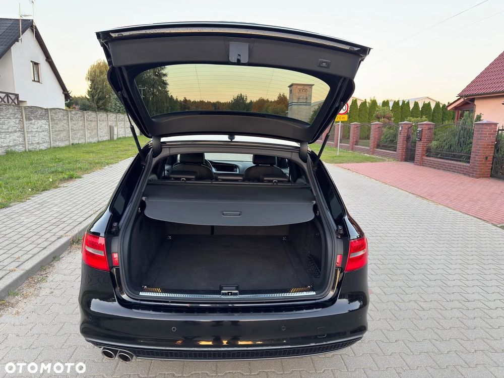 Audi A4 Avant 2.0 TDI DPF multitronic S line Sportpaket - 17