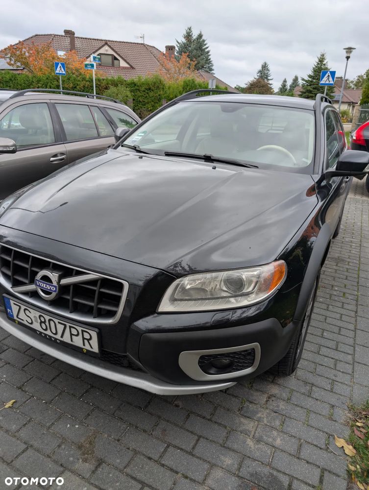 Volvo XC 70 - 1