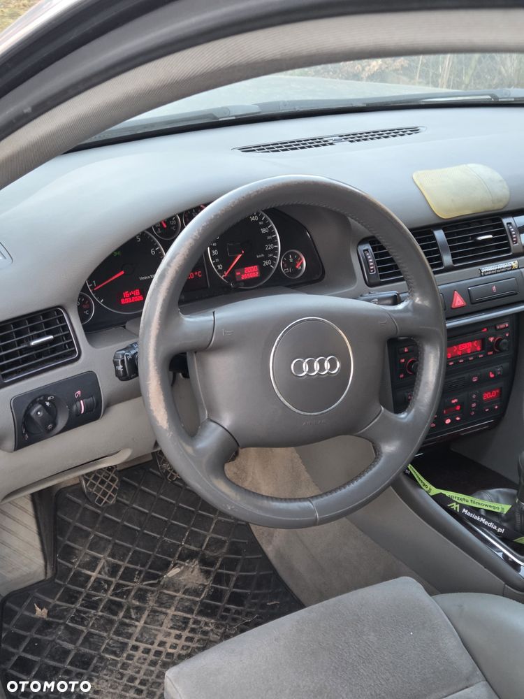Audi A6 Avant - 2