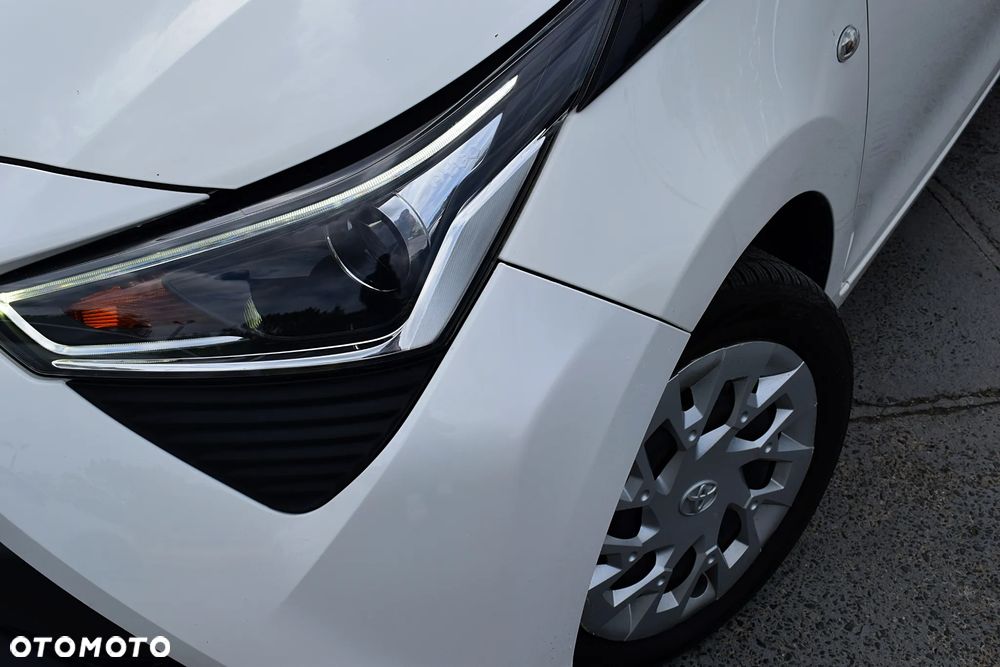 Toyota Aygo x-trend - 17