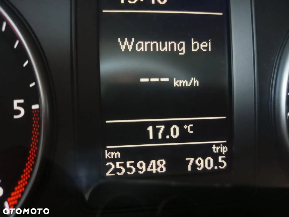 Volkswagen Golf Plus 1.6 TDI DPF Style - 21
