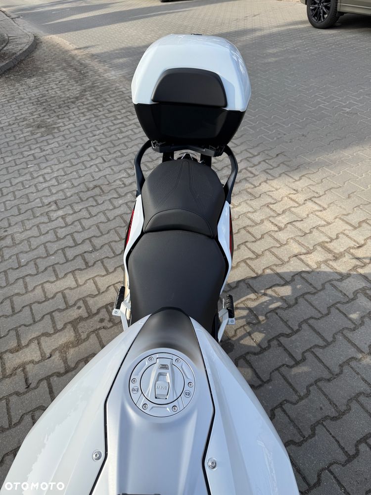BMW R - 9