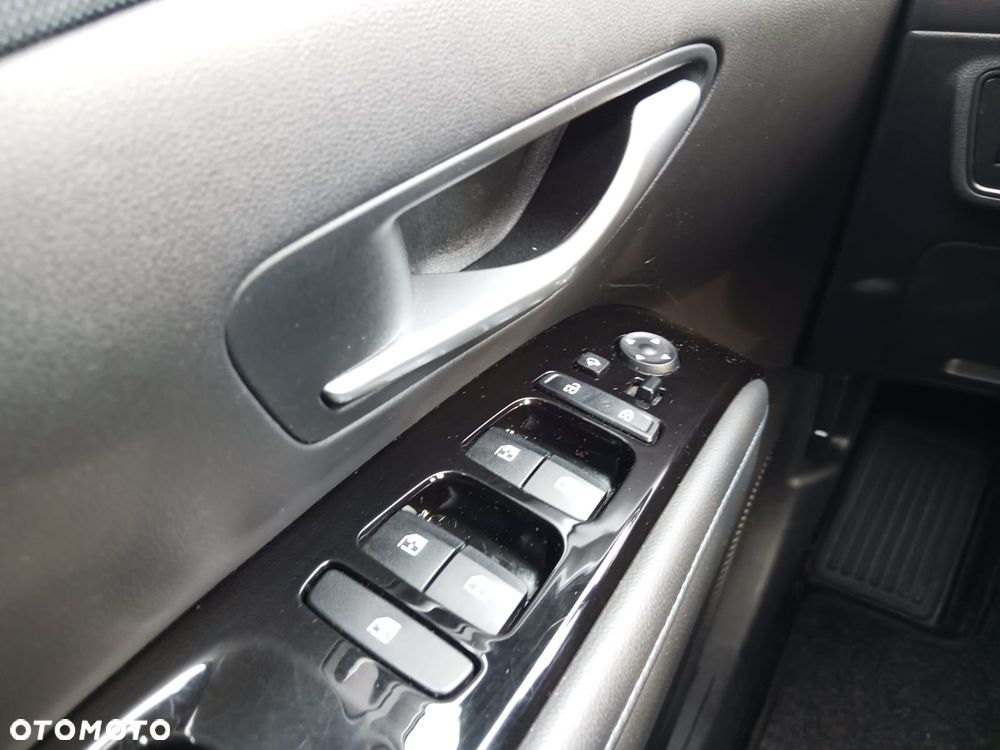 Hyundai Tucson 1.6 T-GDi 48V-Hybrid 2WD DCT Edition 30+ - 19