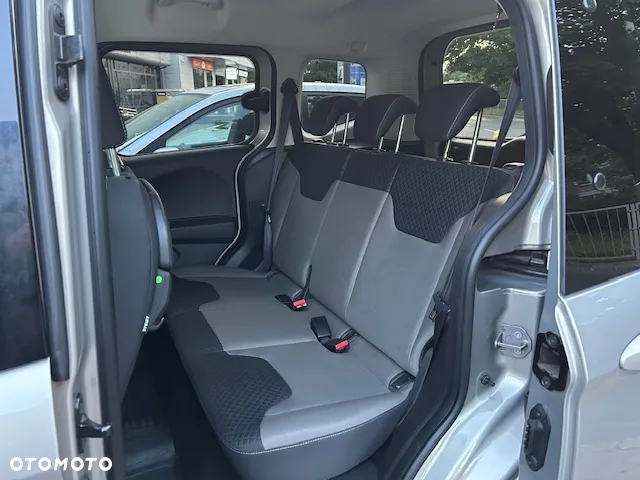 Ford Tourneo Courier 1.5 TDCi Titanium - 8