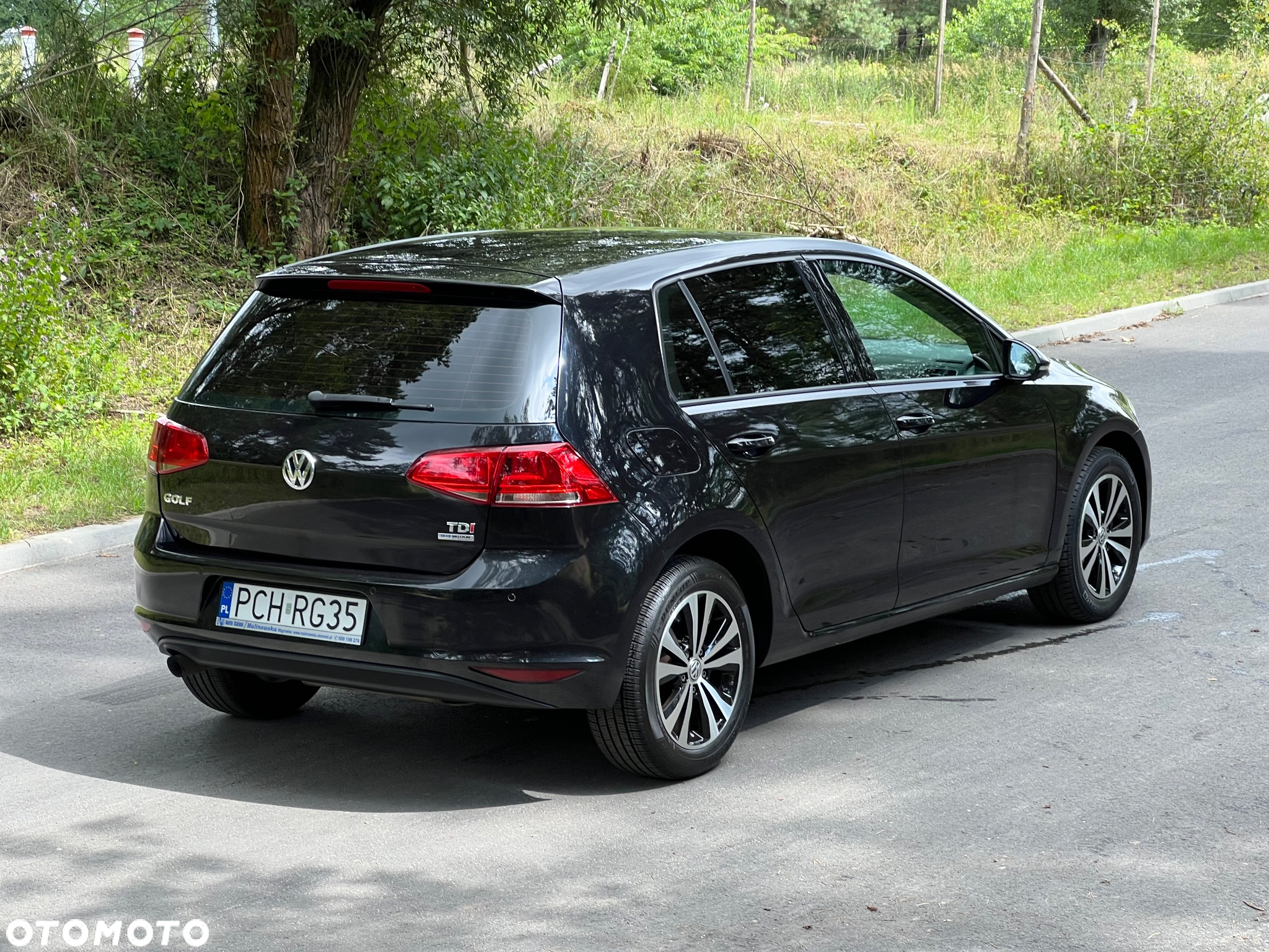Volkswagen Golf - 6