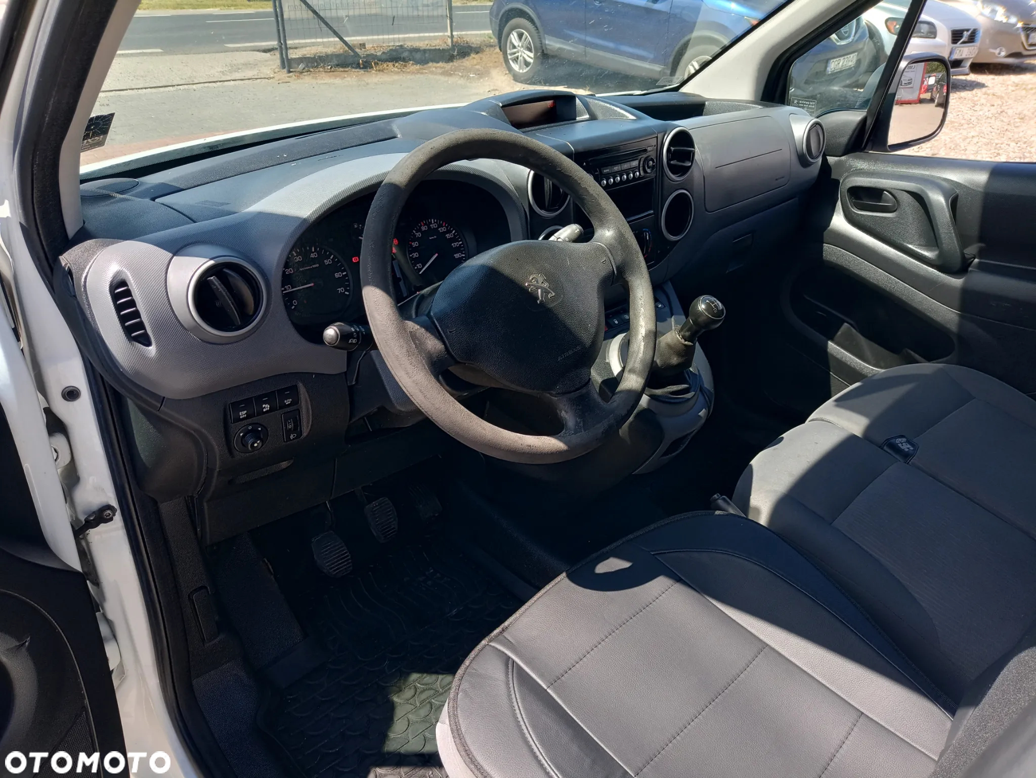 Peugeot Partner - 11
