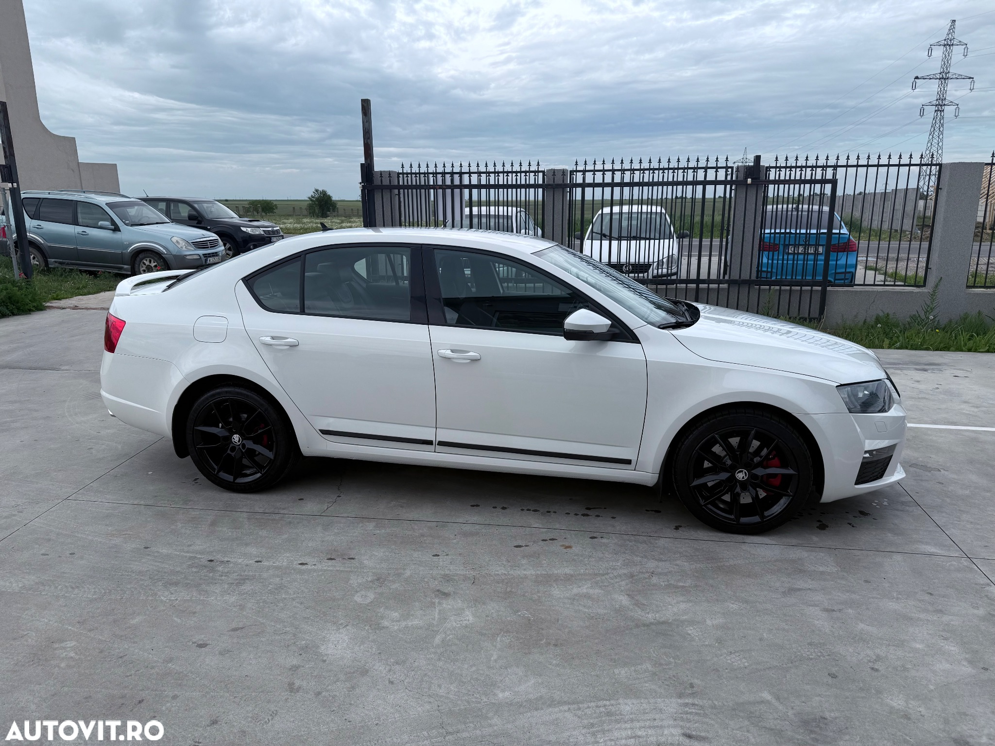 Skoda Octavia 2.0 TDI DSG RS - 4