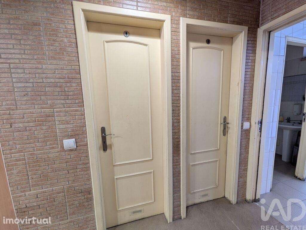 Loja / Estabelecimento Comercial em Faro (Sé e São Pedro) de 205,00 m2 - Grande imagem: 5/13