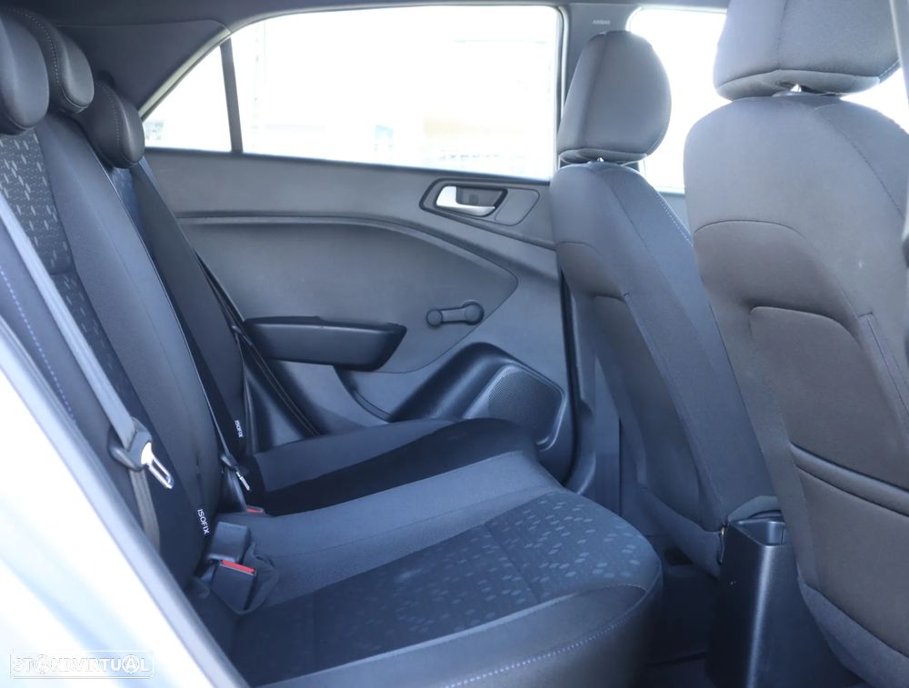 Hyundai i20 - 25