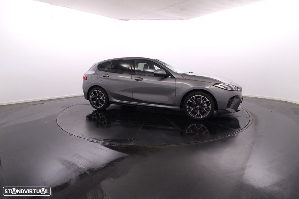 BMW 118 d Pack Desportivo M - 11