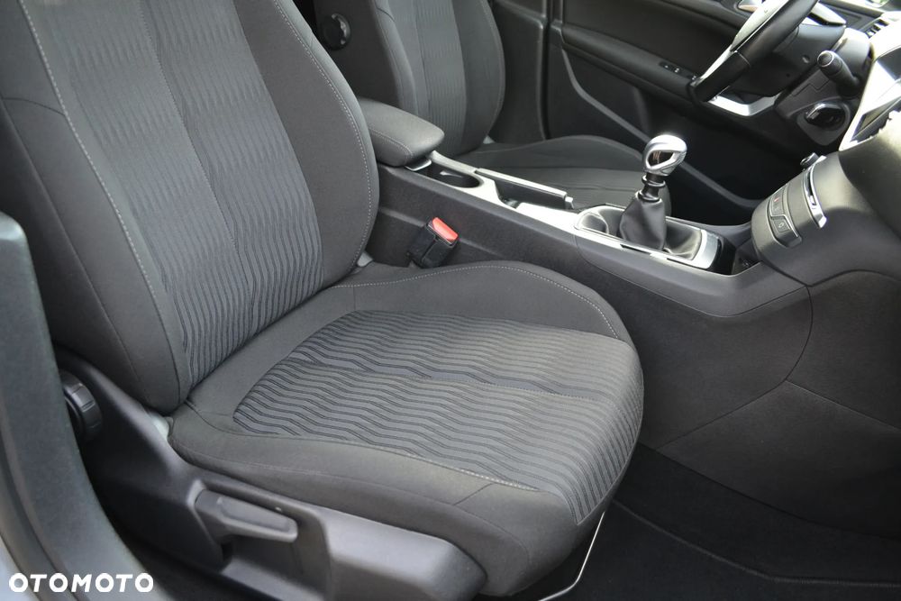 Peugeot 308 - 32
