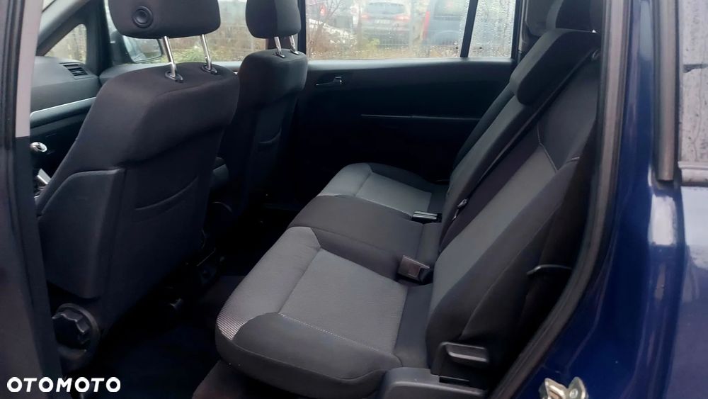 Opel Zafira 1.8 Enjoy - 15