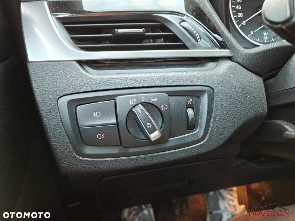 BMW X1 sDrive18i Advantage - 6