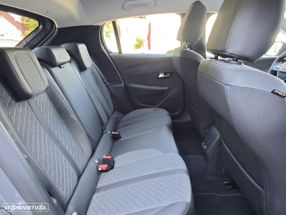 Peugeot e-208 51 kWh Allure - 27