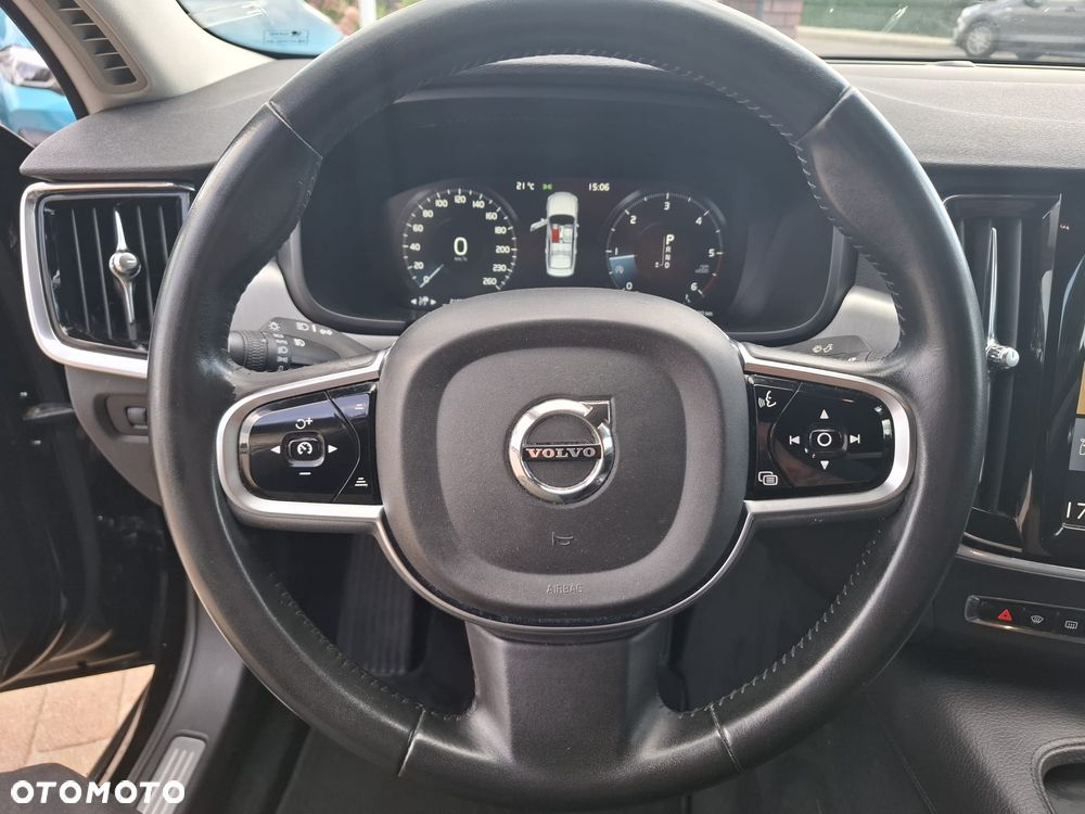 Volvo S90 D3 Momentum Pro - 20