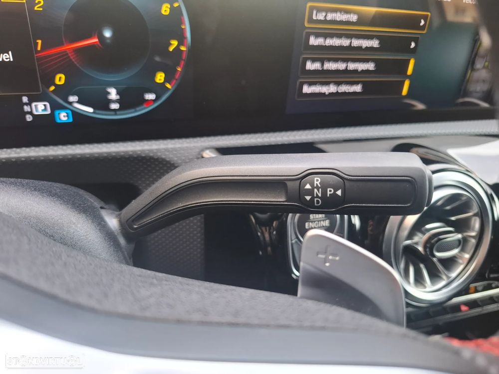 Mercedes-Benz A 200 7G-DCT AMG Line - 37