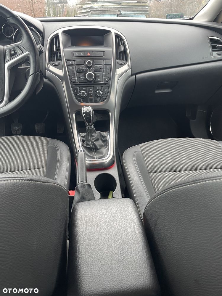 Opel Astra 1.7 CDTI - 11