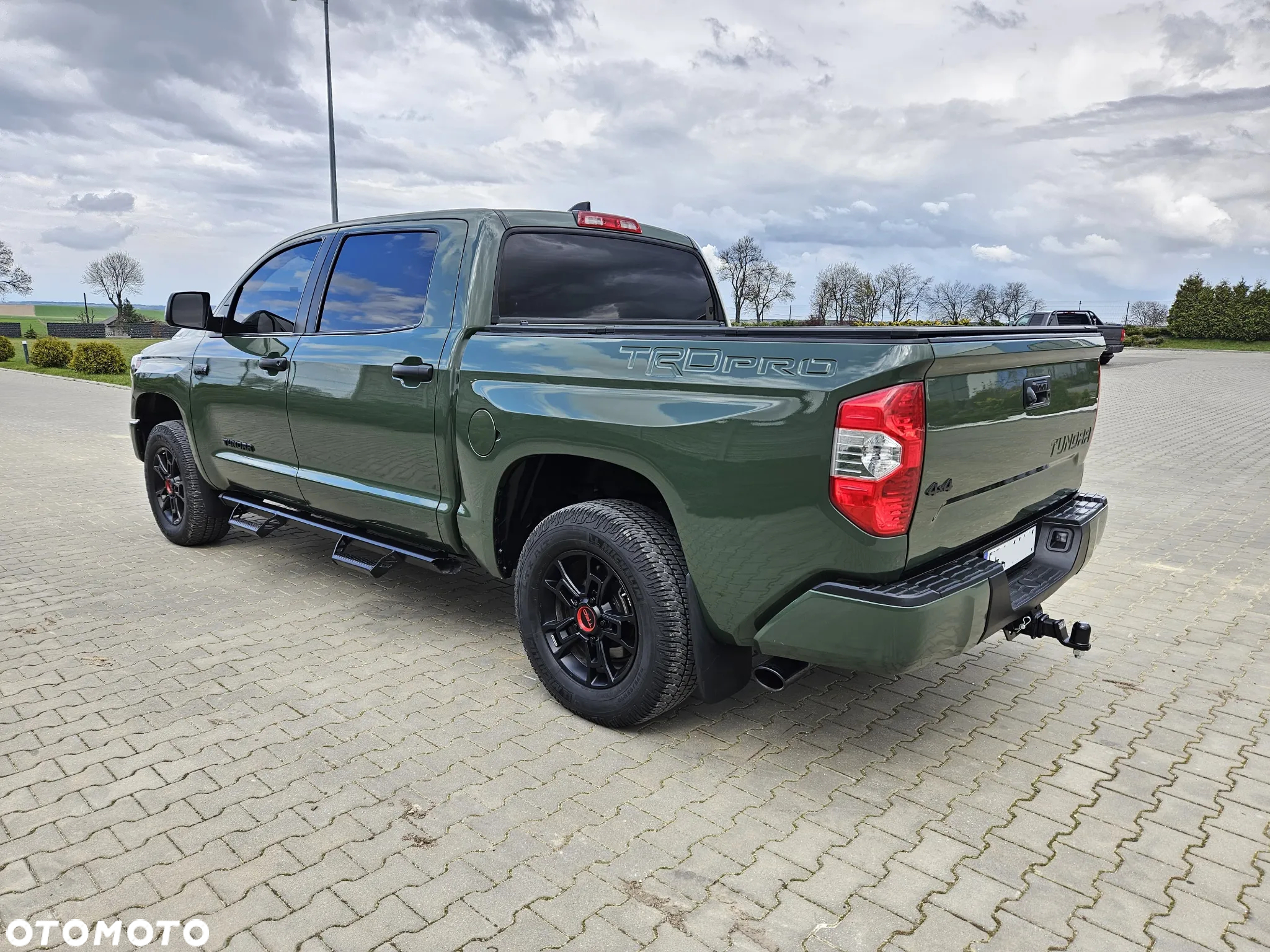Toyota Tundra - 4
