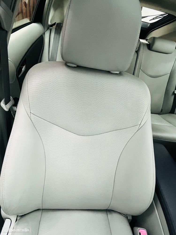 Toyota Prius 1.8 Premium+Pele+GPS - 38