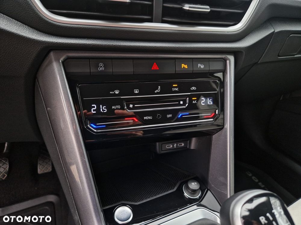 Volkswagen T-Roc 1.5 TSI Style - 32