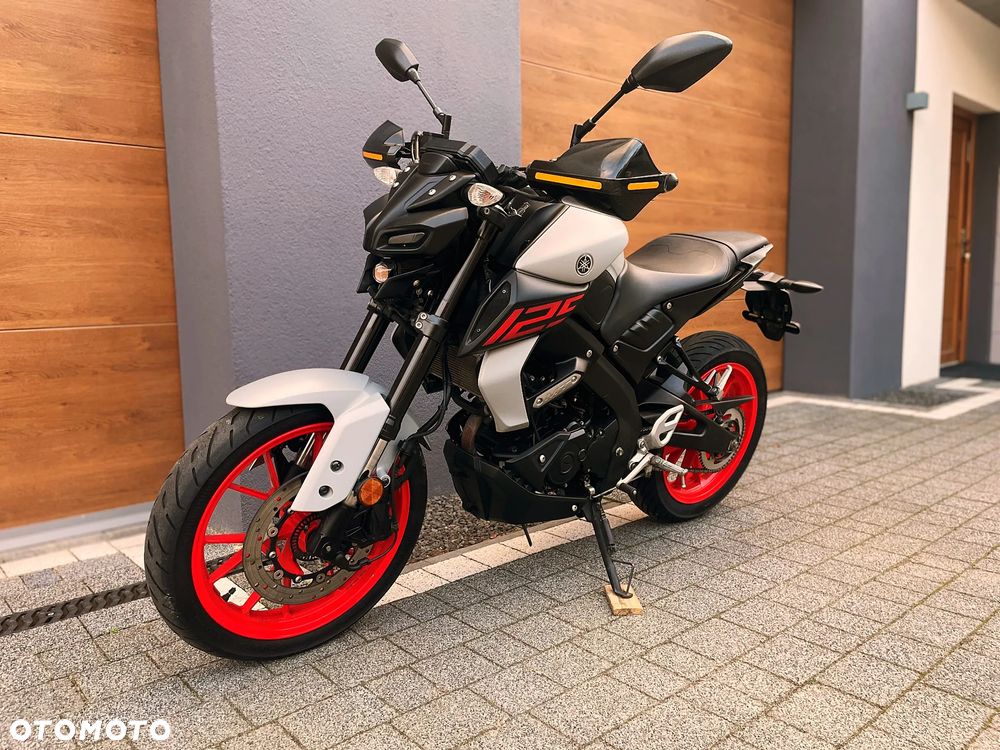 Yamaha MT - 4
