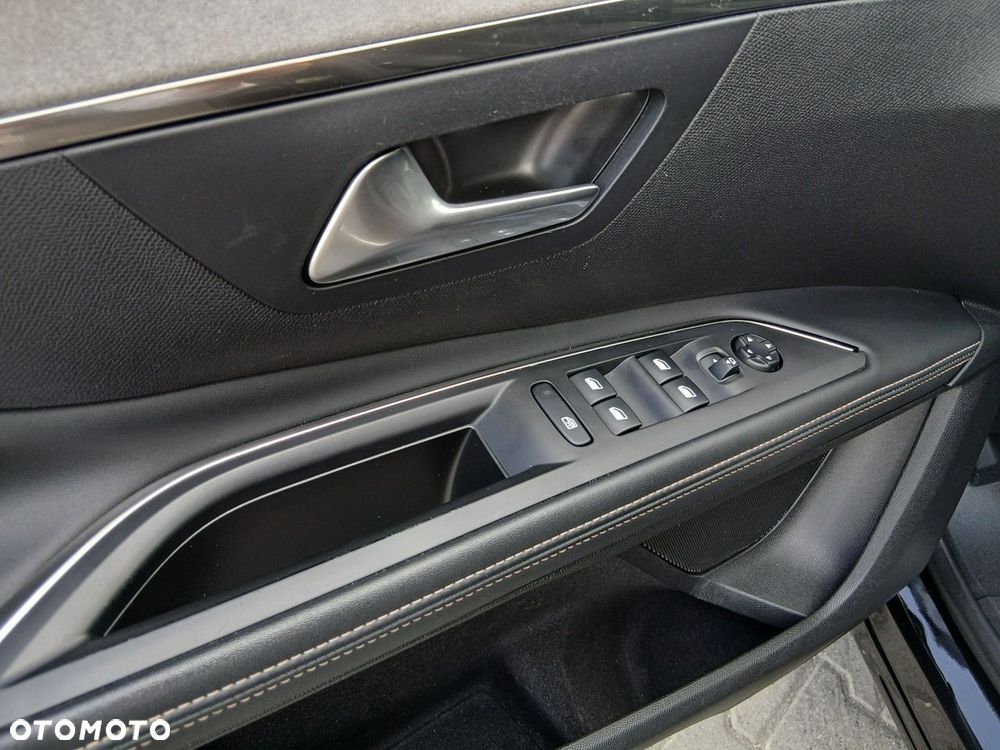Peugeot 5008 BlueHDi 180 EAT8 GT - 24