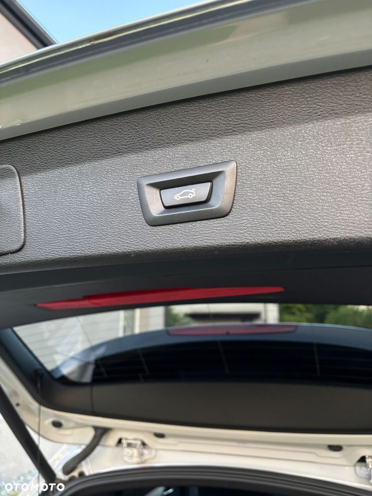 BMW X1 xDrive20d M Sport - 11