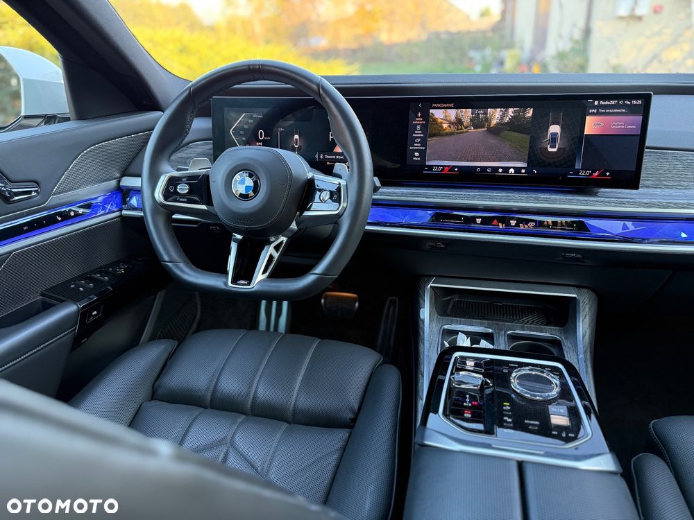 BMW Seria 7 740Li xDrive - 14