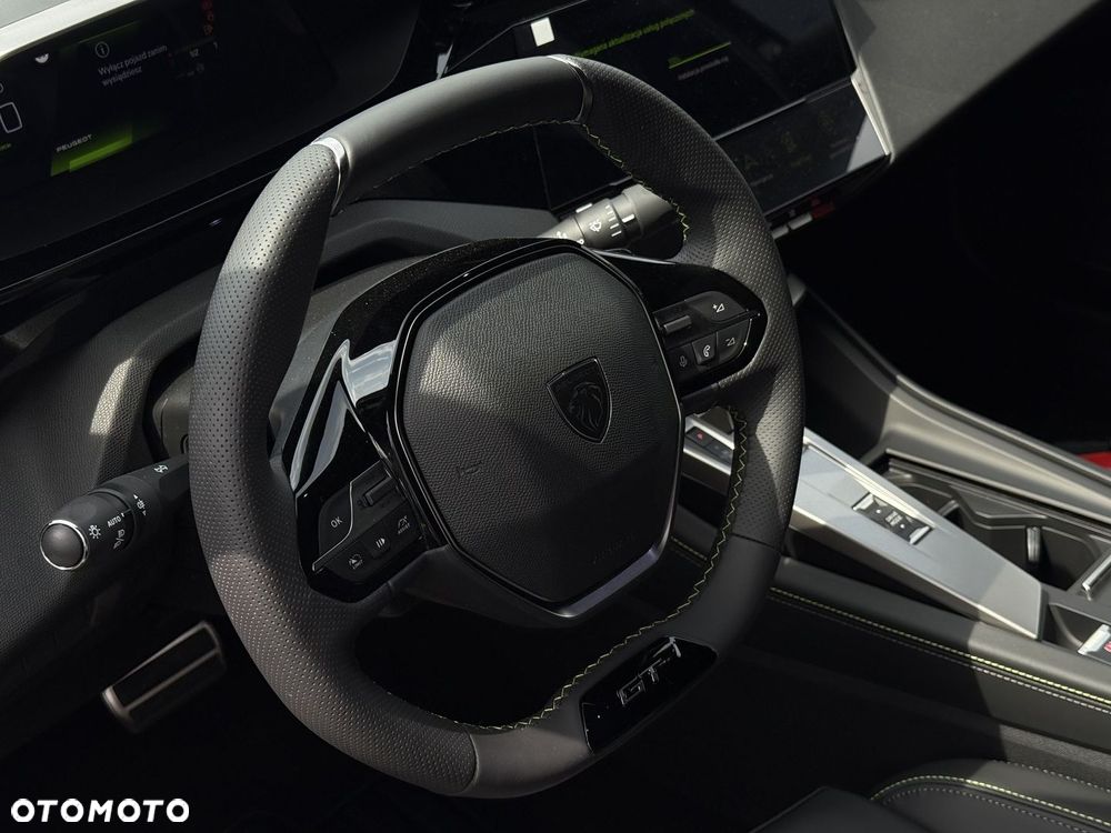 Peugeot 408 - 11