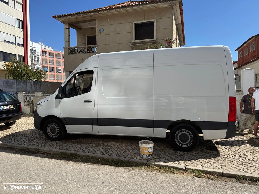Mercedes-Benz Sprinter - 14