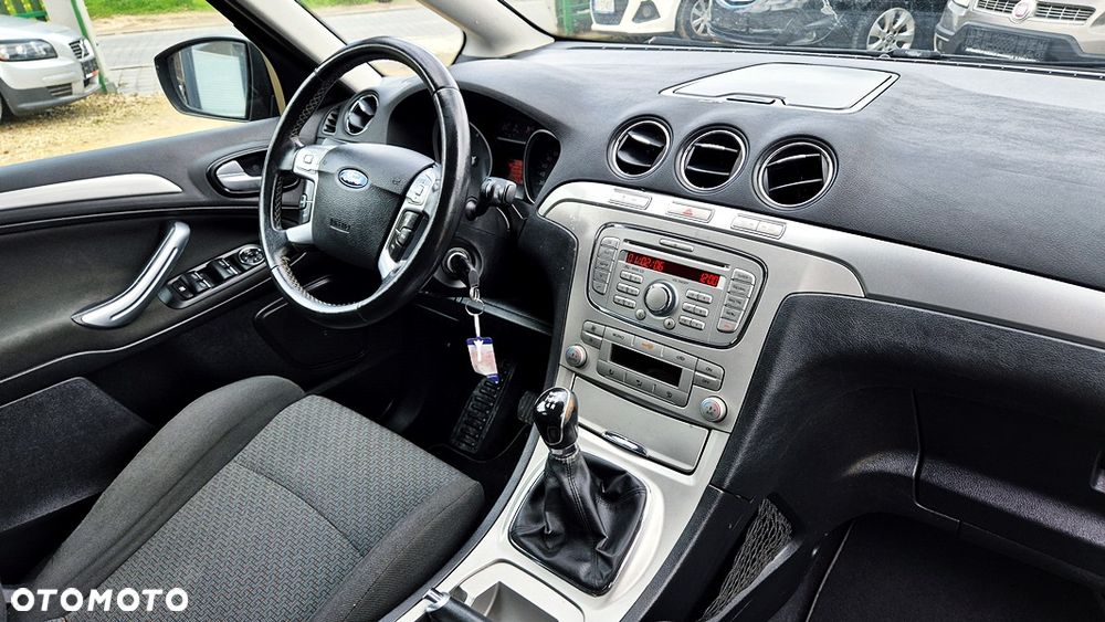 Ford S-Max 2.0 Titanium - 38