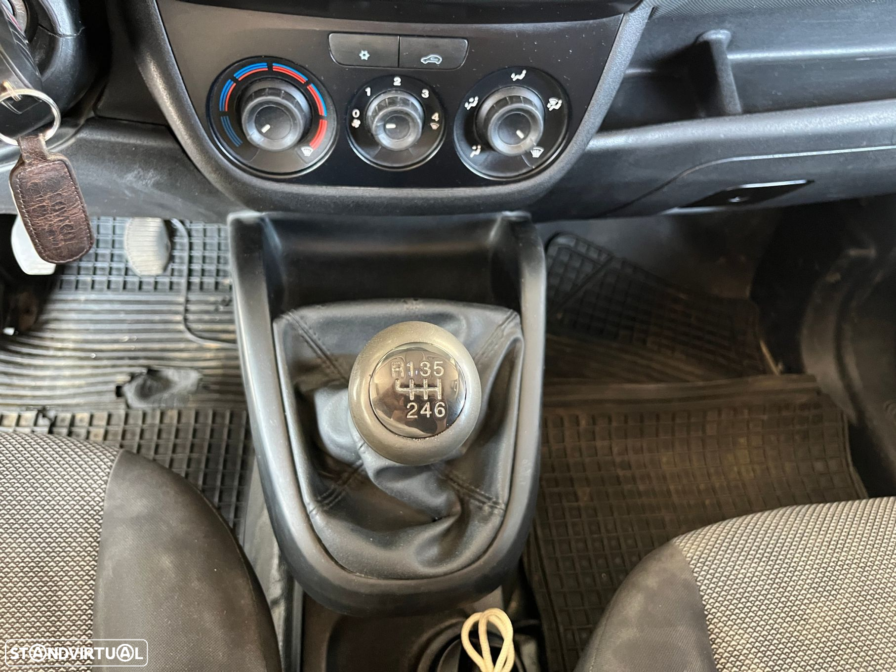 Fiat Doblo Outro - 21