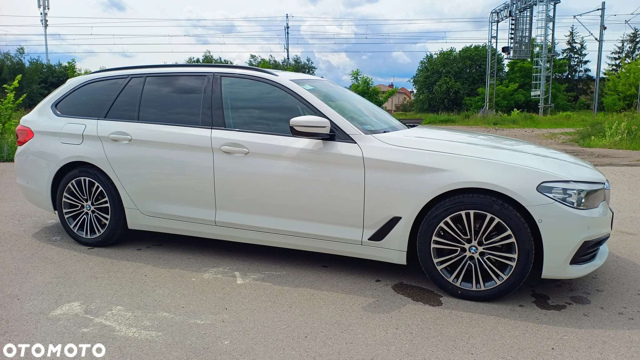 BMW Seria 5 520d Sport Line - 2