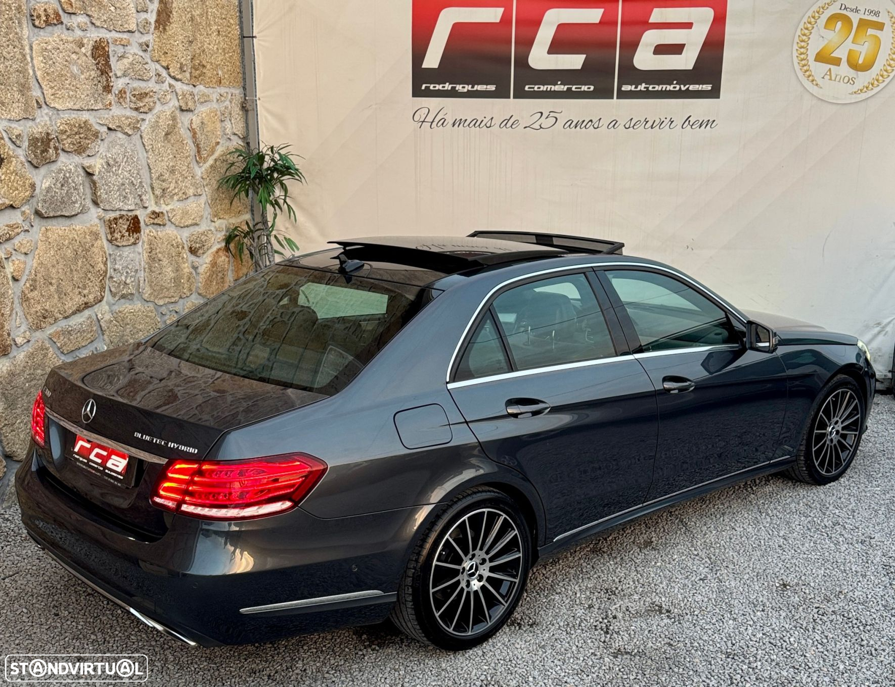 Mercedes-Benz E 300 Bluetec Hybrid Avantgarde - 45