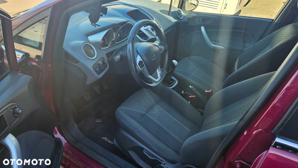 Ford Fiesta 1.4 Trend - 10