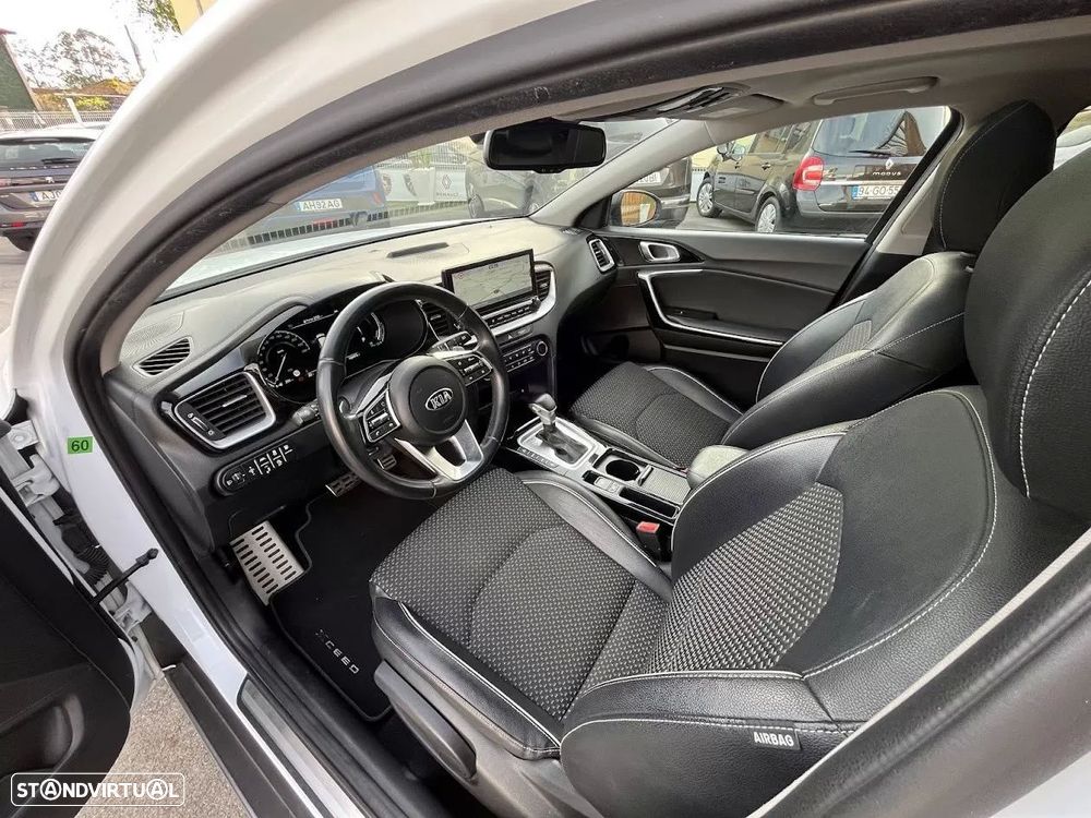 Kia XCeed 1.6 GDi PHEV Drive - 18