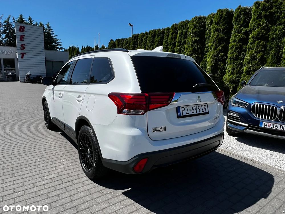 Mitsubishi Outlander 2.0 2WD CVT Diamant Edition+ - 3