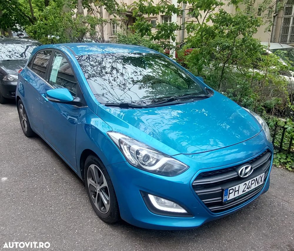 Hyundai i30 1.6 CRDI Comfort - 1