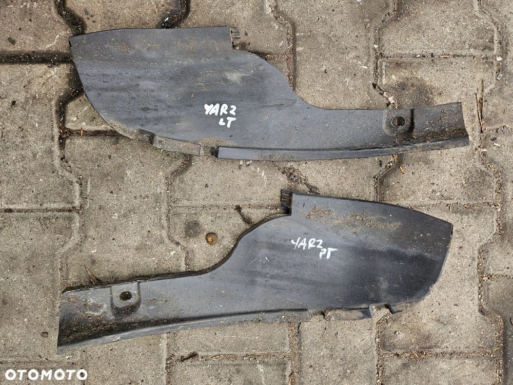 Toyota Yaris II 2 P9 nadkole tył tylne prawe  lewe