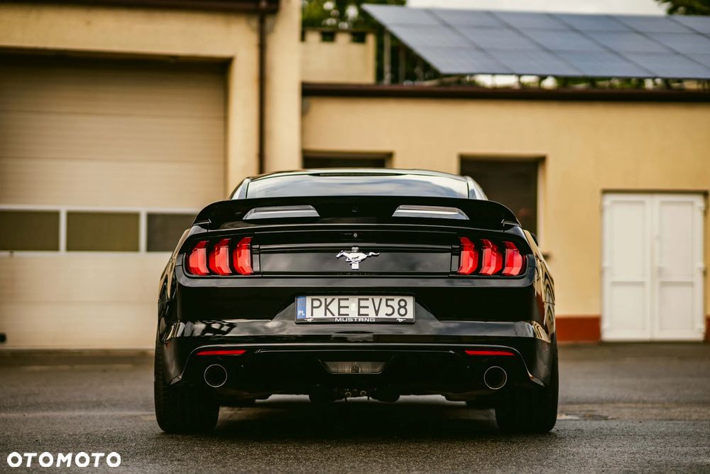 Ford Mustang 3.7 V6 - 12