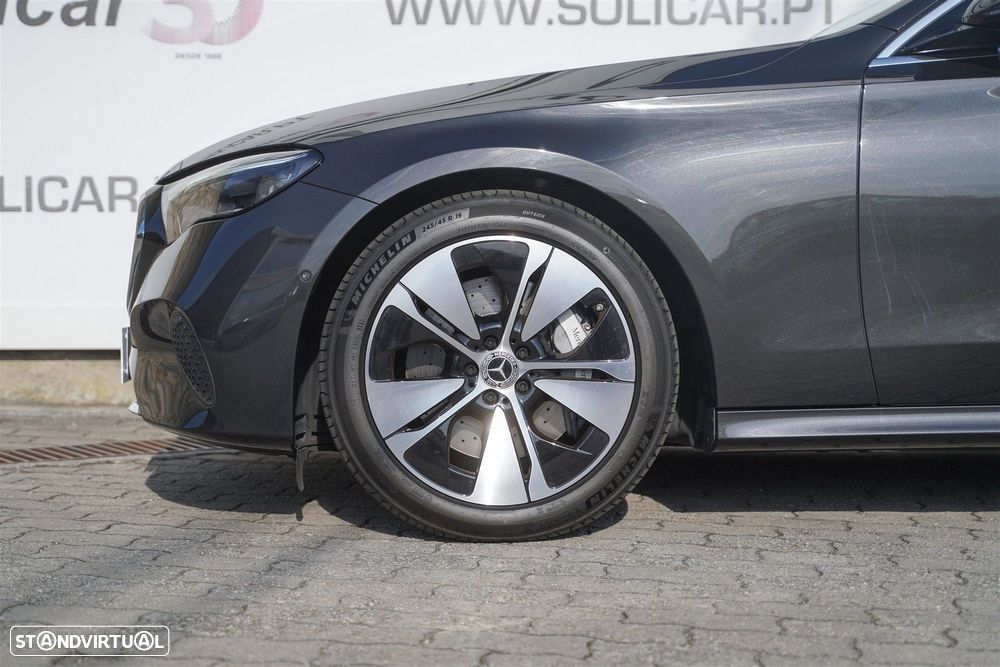 Mercedes-Benz E 300 de - 15