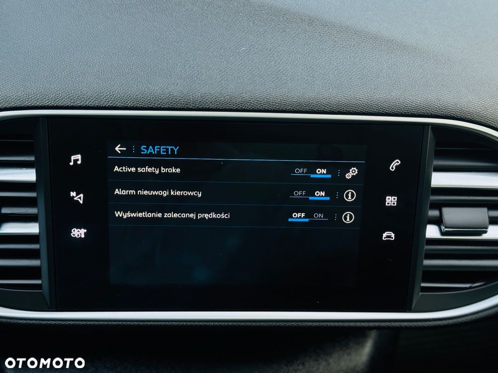 Peugeot 308 BlueHDi FAP 130 Stop & Start GT - 22