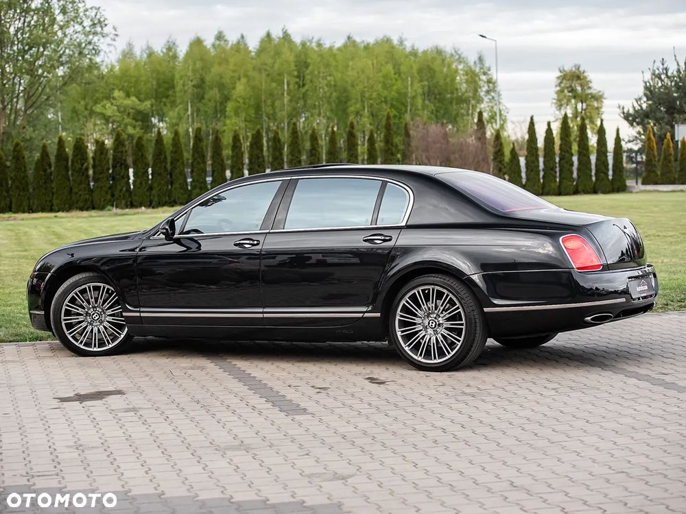 Bentley Flying Spur Mulliner - 14