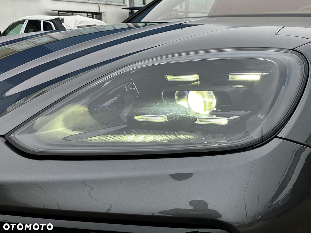 Porsche Cayenne - 31