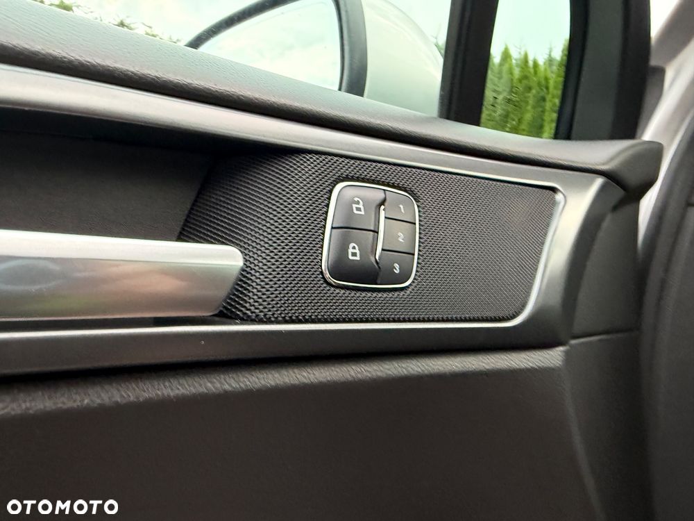 Ford Mondeo 2.0 TDCi Bi-Turbo PowerShift-Aut ST-Line - 29