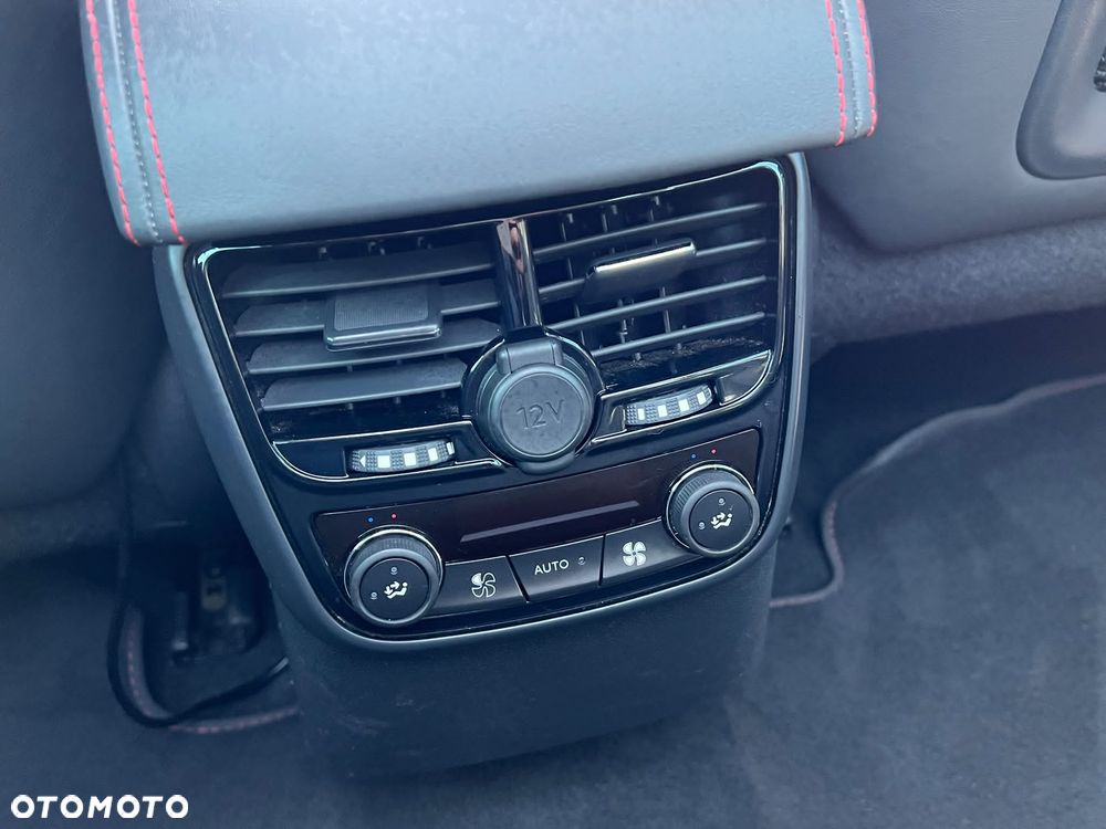 Peugeot 508 BlueHDi 180 EAT6 Stop&Start GT - 28
