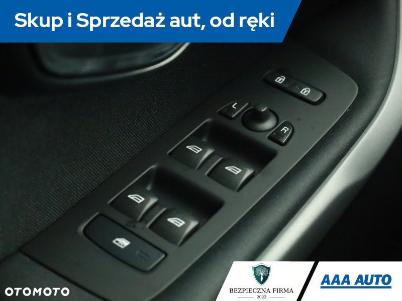 Volvo V40 - 15