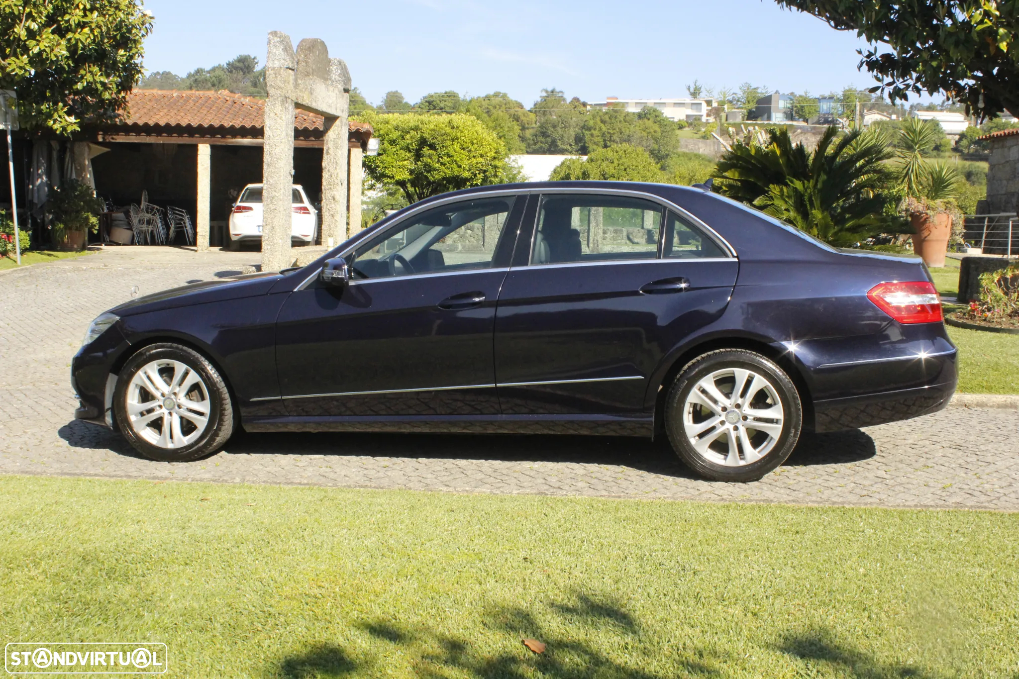 Mercedes-Benz E 250 BlueTEC Avantgarde - 10