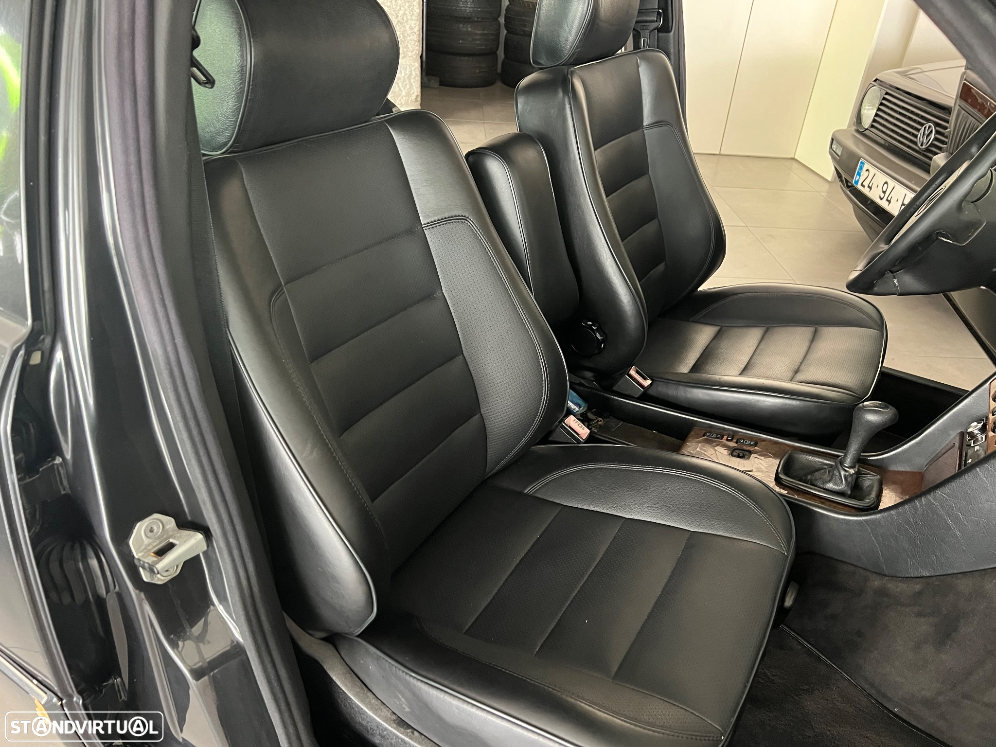 Mercedes-Benz E 250 D Turbo - 13